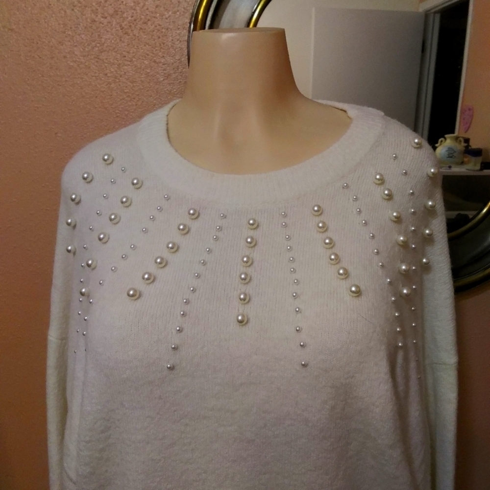 H&M Decor With Pearls Sweater